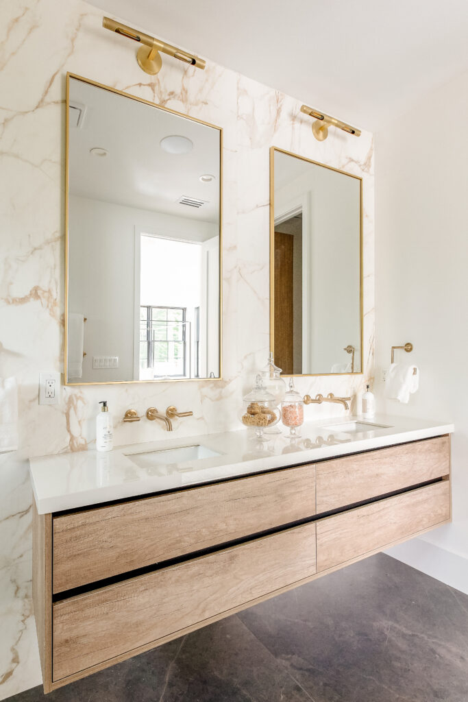 white and gold bathroom design